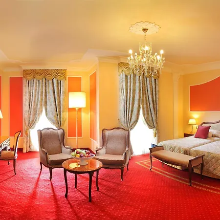 Grand Trieste & Victoria - Contemporary Thermal Luxury