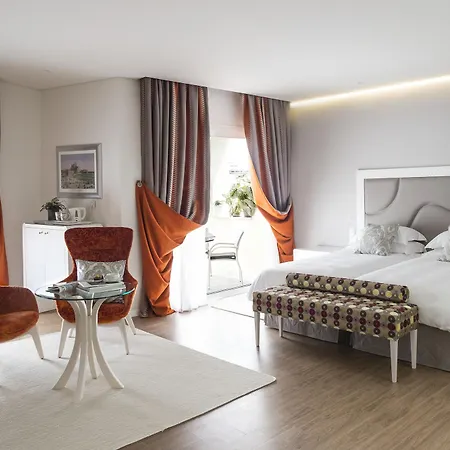 Grand Trieste & Victoria מלון 5*