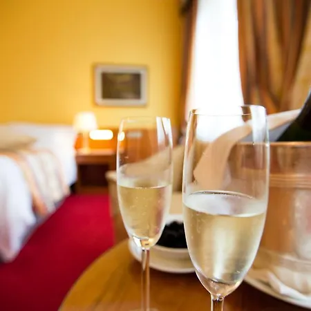 Grand Trieste & Victoria - Contemporary Thermal Luxury