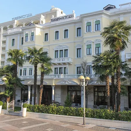 Grand Trieste & Victoria - Contemporary Thermal Luxury