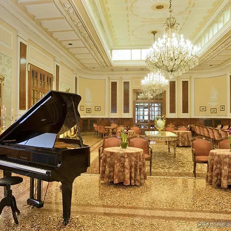 Hotel Grand Trieste & Victoria 5*