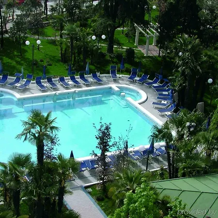 Grand Trieste & Victoria Hotel
